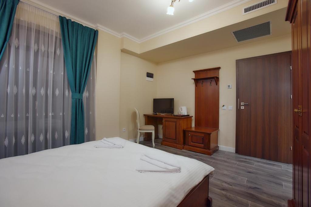 Hotel Imperium Botiz Dış mekan fotoğraf