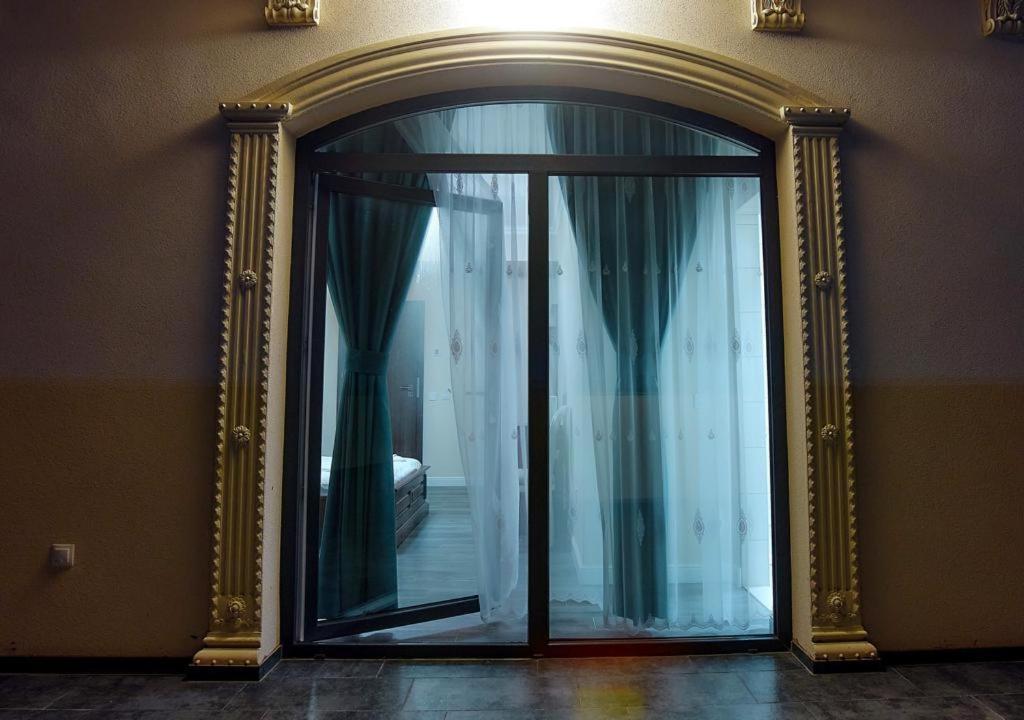 Hotel Imperium Botiz Dış mekan fotoğraf