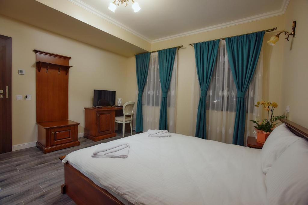 Hotel Imperium Botiz Dış mekan fotoğraf
